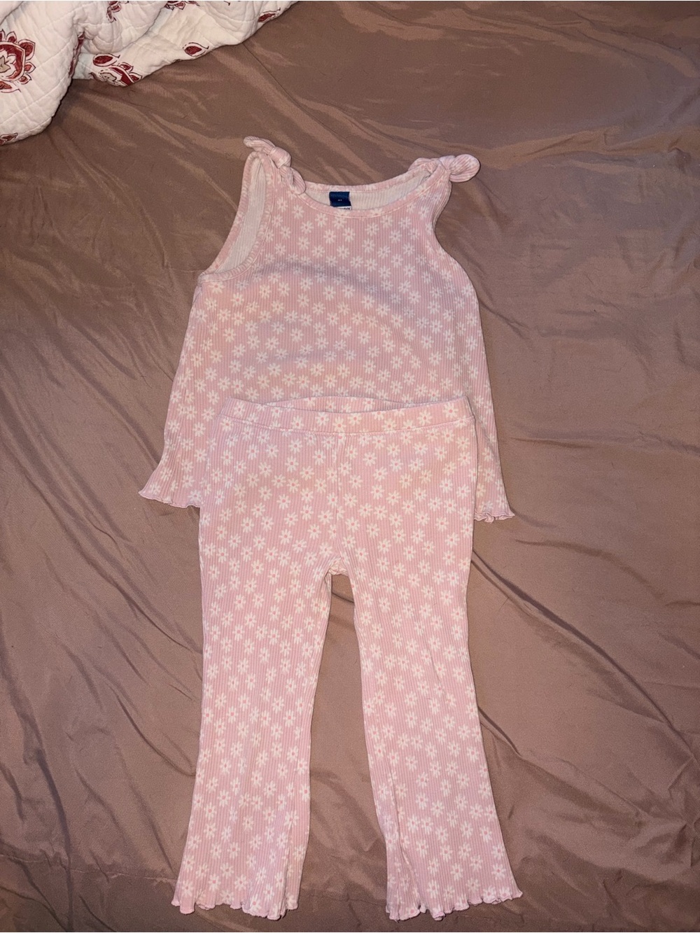 Girls' Pink Floral Knit Set